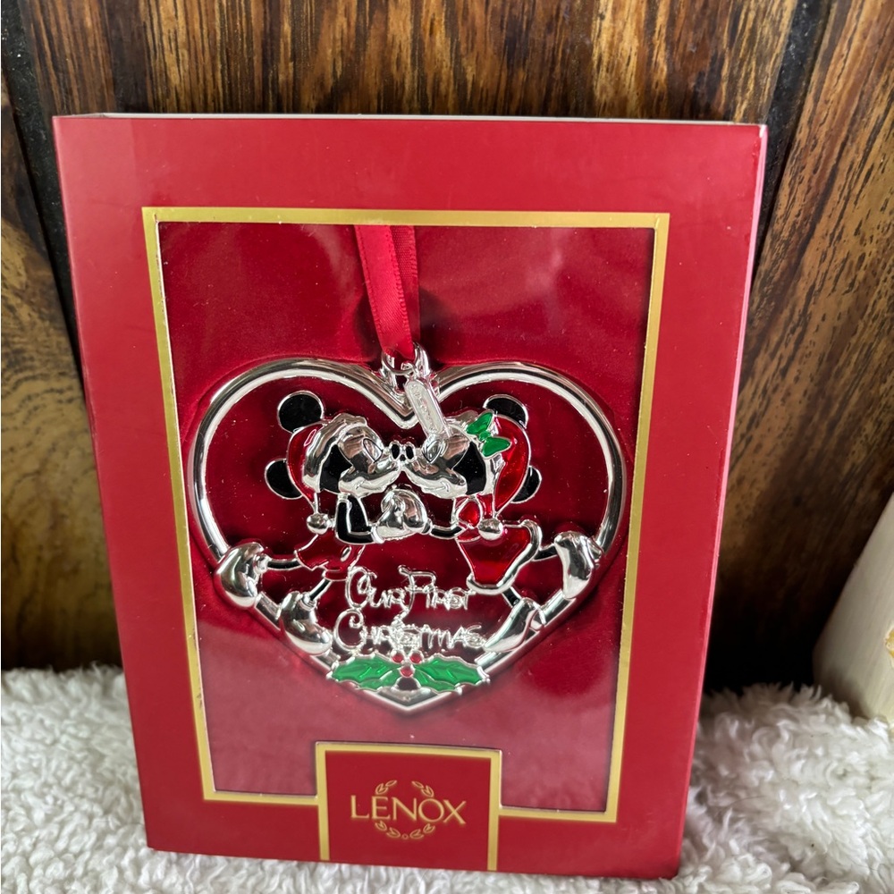 Lenox Disney Mickey & Minnie Silver and Red Christmas Ornament NWB retail $60 - Picture 7 of 8